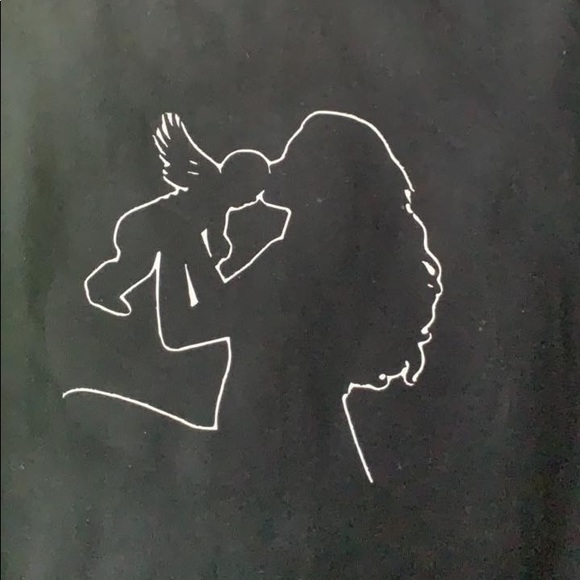 Gildan Tops - Angel baby Tshirt